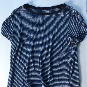 Soft and sexy American Eagle T-shirt